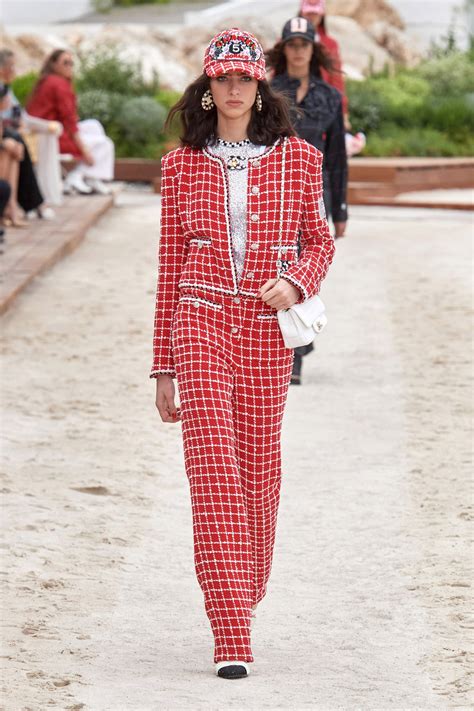 chanel suits 2023.